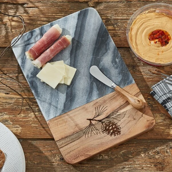 Rustic Pine Cutting Board With Spreader 2 Rustic Pine Cutting Board With Spreader - Image 2