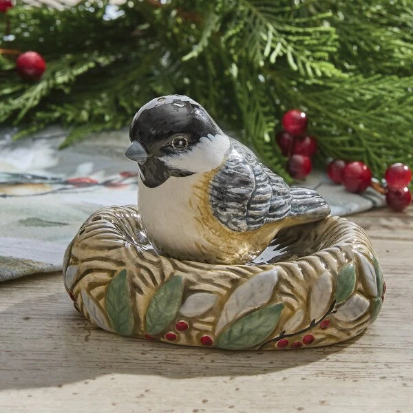 Winter Garden Salt And Pepper Set 2 Winter Garden Salt And Pepper Set - Image 2