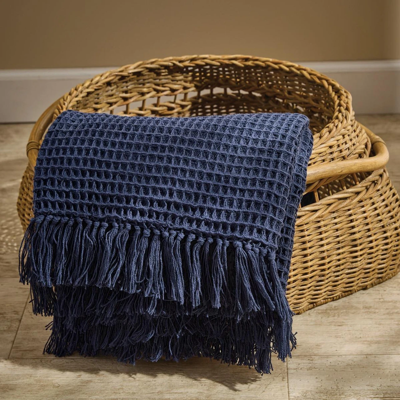 Ellery Throw Navy - 50x60 2 Ellery Throw Navy - 50x60 - Image 2