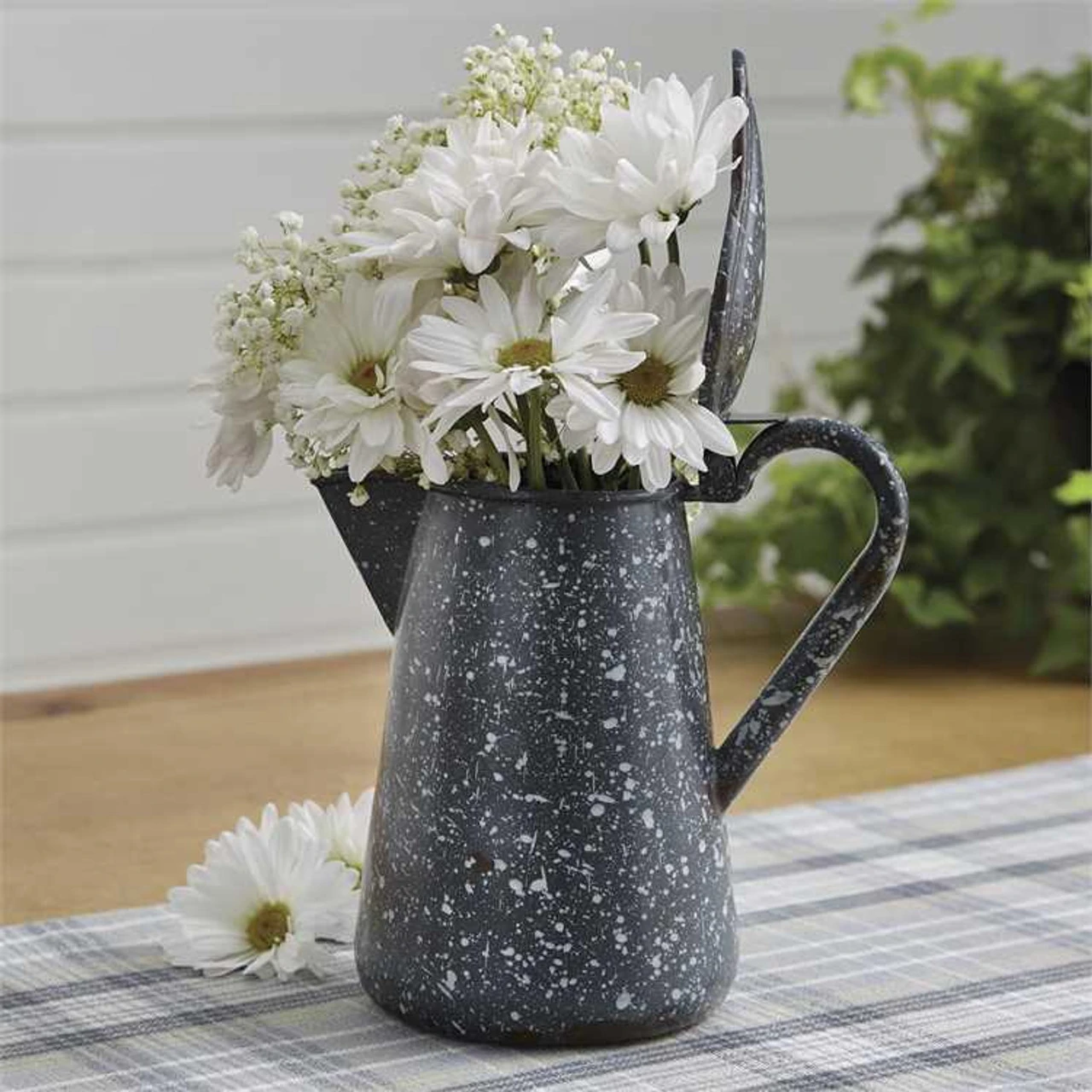 Granite Enamelware Gray - Pitcher With Lid 1 Granite Enamelware Gray - Pitcher With Lid